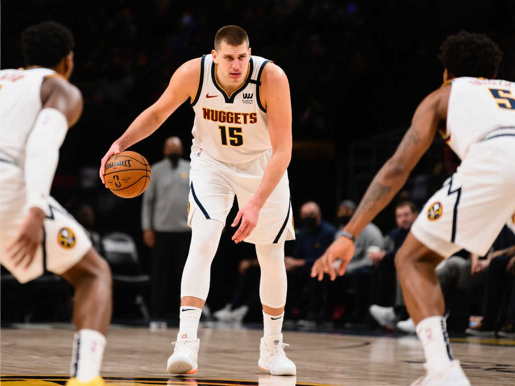 的表现尤为 的表现尤为