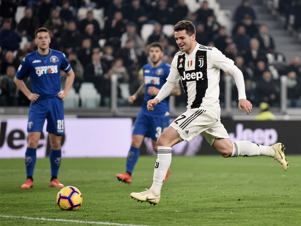 键的手球犯 键的手球犯